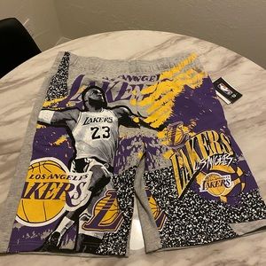 LA Lakers shorts